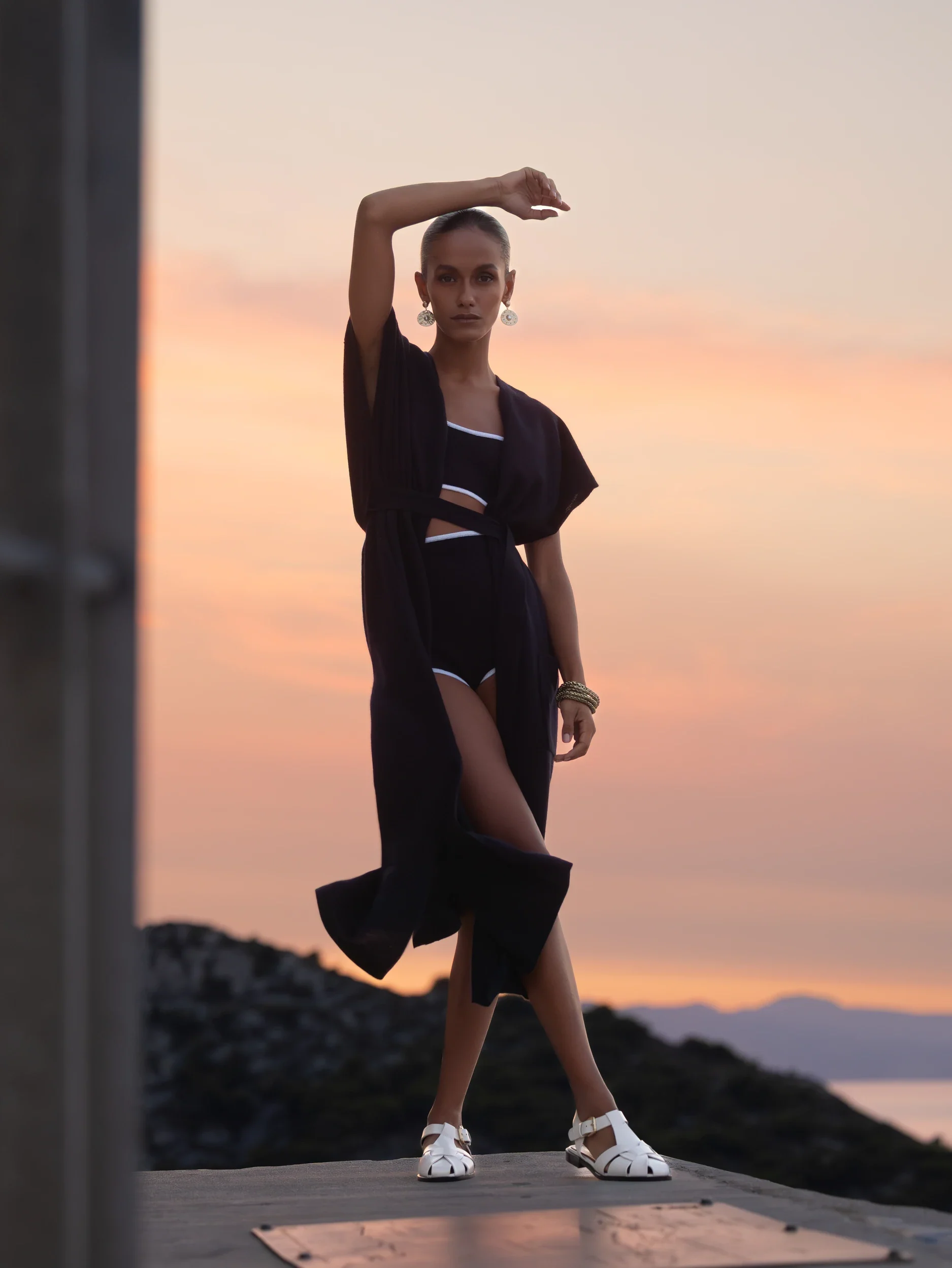 Cashmere Top in Navy - Image 6